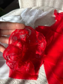 جوراب بادکنکی بالا زانو ژله ای لبه گیپور قرمز