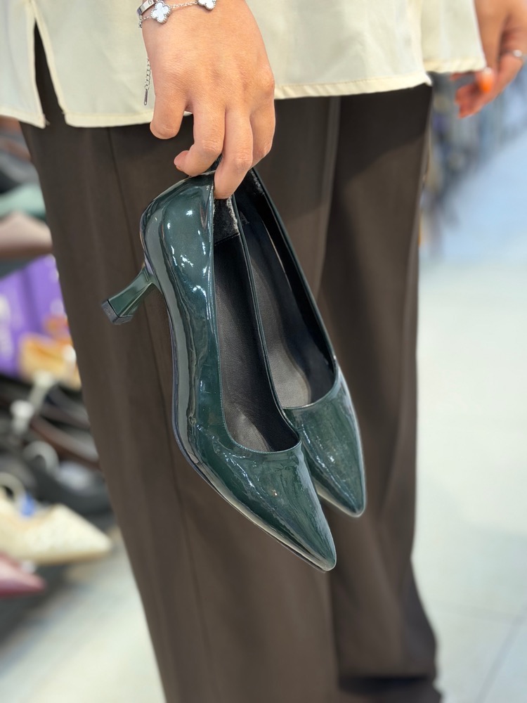کفش مجلسی مدل بیتا ورنی پاشنه 5 سانت سبزلجنی